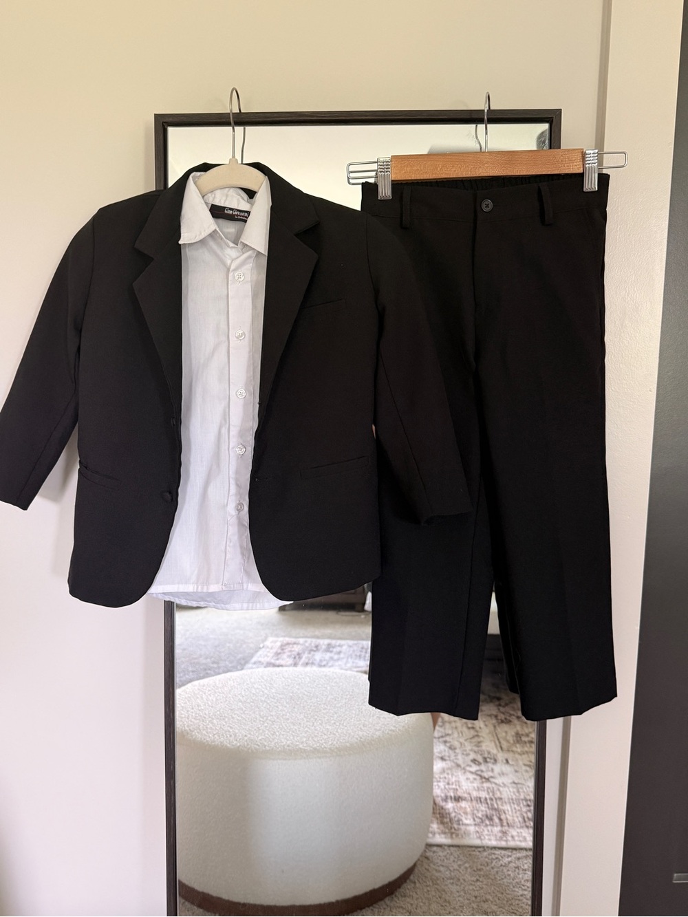 Boys' Suit Jacket, shirt and Pants size 6/7